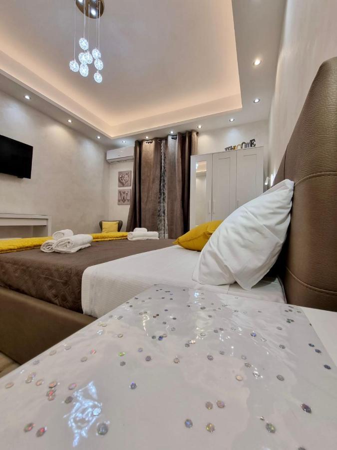 Apartment Close To The Coloseum, 2 Minutes Walk From Metro A Εξωτερικό φωτογραφία