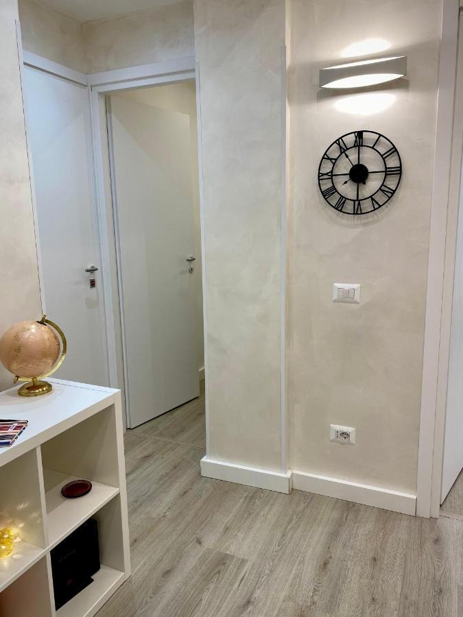 Apartment Close To The Coloseum, 2 Minutes Walk From Metro A Εξωτερικό φωτογραφία