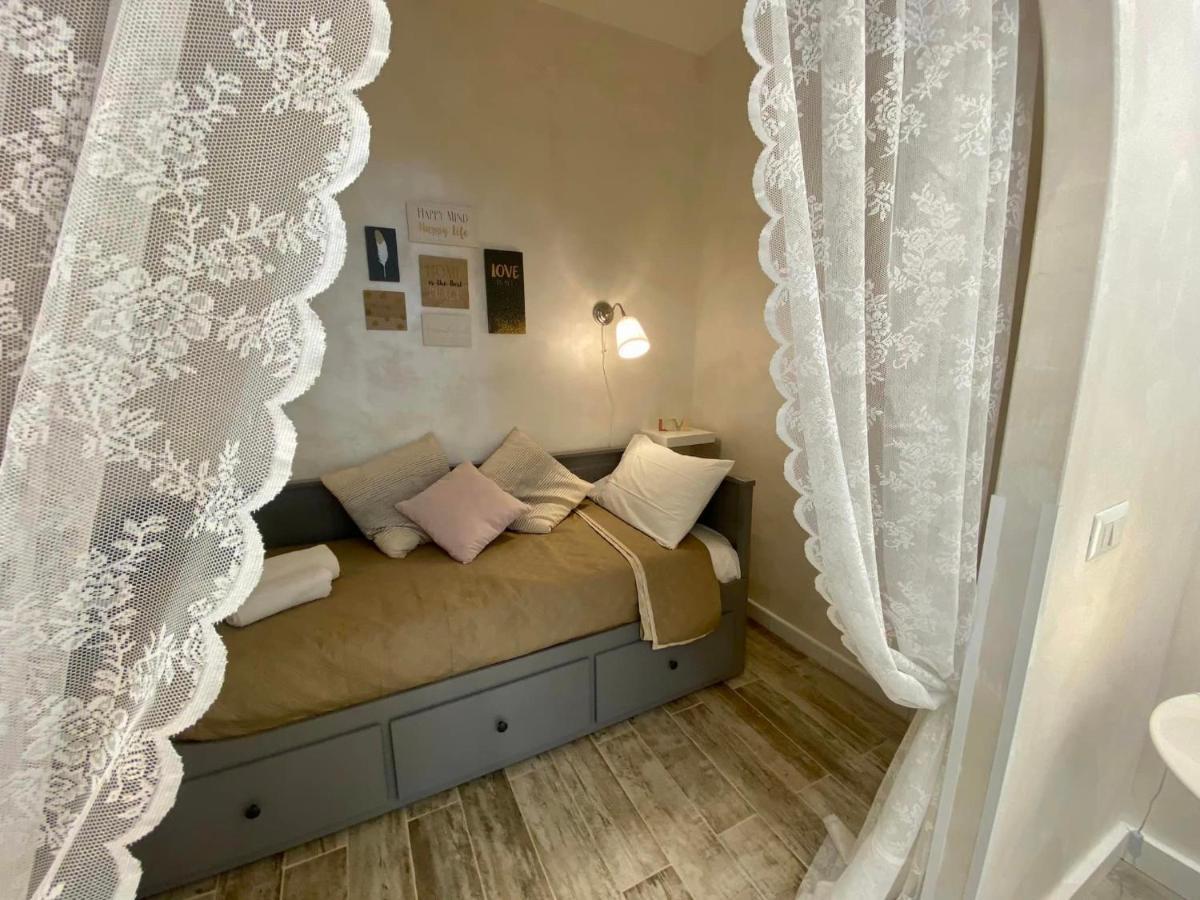 Apartment Close To The Coloseum, 2 Minutes Walk From Metro A Εξωτερικό φωτογραφία