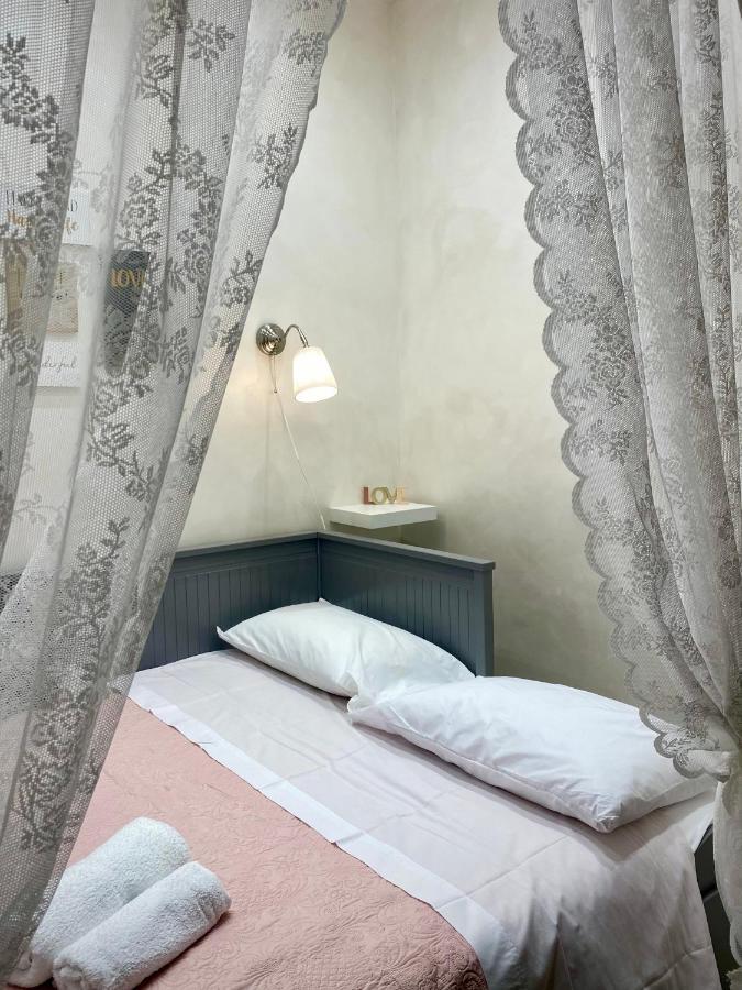Apartment Close To The Coloseum, 2 Minutes Walk From Metro A Εξωτερικό φωτογραφία